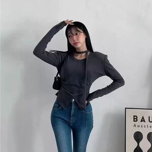 Women's Gray Long Sleeve Top